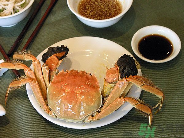 菠蘿和螃蟹能一起吃嗎？菠蘿能與螃蟹同吃嗎？