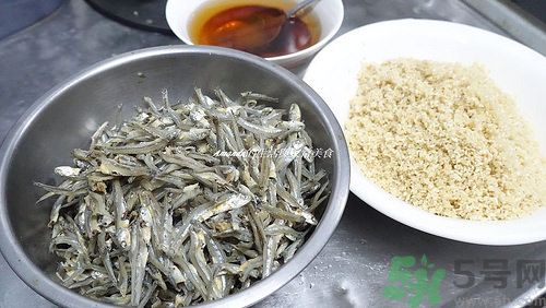 小魚干怎么炒好吃？蜜汁小魚干的做法