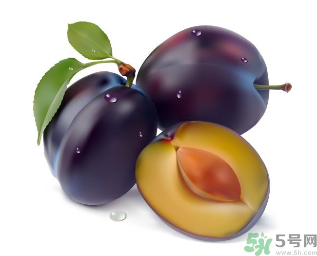 1.保養(yǎng)皮膚：水果中含豐富的抗氧化物質(zhì)維生素E和微量元素，可以滋養(yǎng)皮膚，其美容效果可不是一般的化妝品可比的。