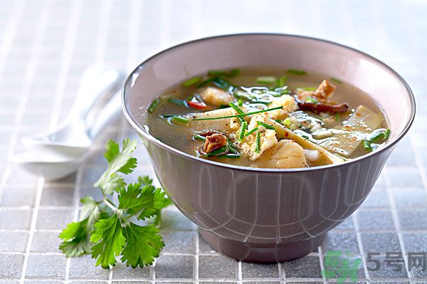春天吃什么食物排肝毒？排肝毒吃什么最好？