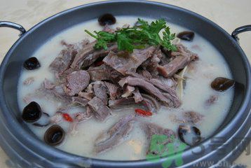 春天可以吃羊肉嗎？吃羊肉有哪些禁忌？
