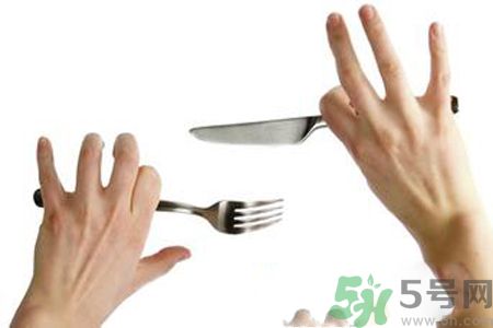 吃西餐刀叉怎么拿？吃西餐的正確方法是什么？