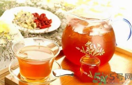 春天喝菊花茶好嗎？女性春天喝什么茶最好？