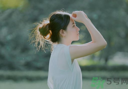 皮膚暗黃怎么調(diào)理？皮膚暗黃的原因是什么？
