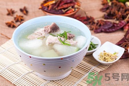 孕婦水腫怎么消除？孕婦水腫喝冬瓜排骨湯有效果嗎？