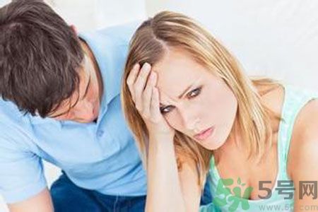 夫妻為錢(qián)傷了感情怎么辦？化解夫妻吵架的有效方法