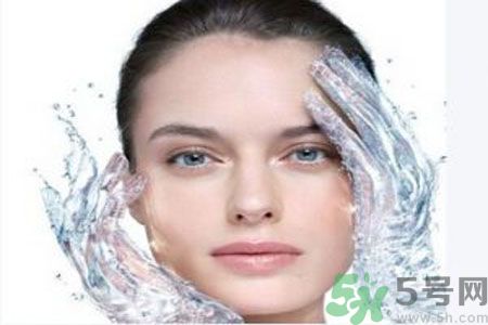 皮膚起皮怎么辦？皮膚起皮用什么護(hù)膚品？