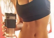 馬甲線是什么意思?。狂R甲線是什么樣子的？