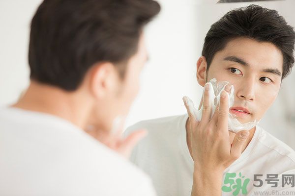 我16歲刮胡子還長(zhǎng)個(gè)嗎？16歲刮胡子影不影響長(zhǎng)高？