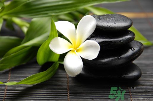 怎么知道體內(nèi)有濕氣？體內(nèi)有濕毒要怎么排出去？