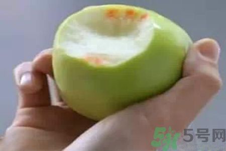 牙齦出血是怎么回事？牙齦出血怎么辦？