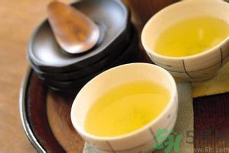 牙齒發(fā)黃怎么辦？牙齒怎么變白？