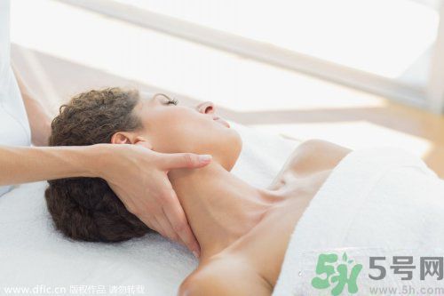 落枕了怎么辦？落枕了什么方法最有效？