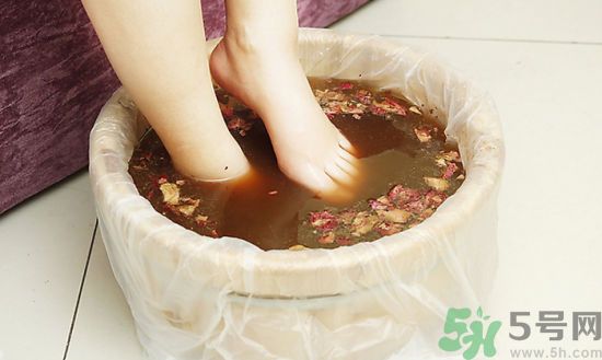 泡腳有什么好處？泡腳有什么禁忌？