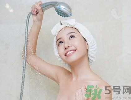 經(jīng)期可以洗澡嗎？經(jīng)期可以洗頭嗎？
