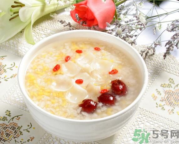 貧血吃什么補(bǔ)血？貧血吃阿膠好嗎？