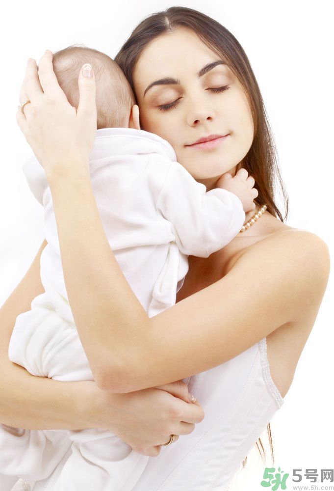女生手腳冰涼是什么原因？手腳冰涼怎么調(diào)理？