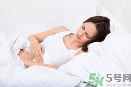 月經(jīng)顏色發(fā)黑是怎么回事？月經(jīng)顏色發(fā)黑怎么辦？