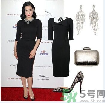 長(zhǎng)得胖女生怎么穿衣服顯瘦？胖女孩穿什么褲子好？
