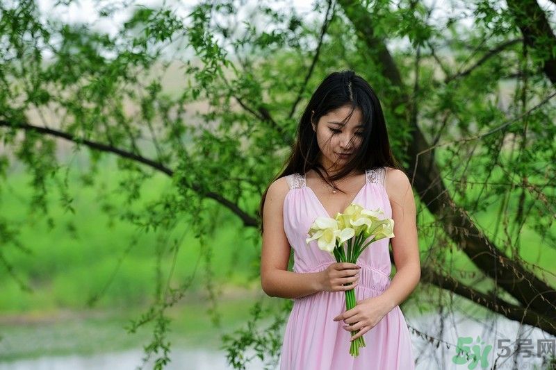 清明踏青穿什么衣服？清明踏青要注意什么？