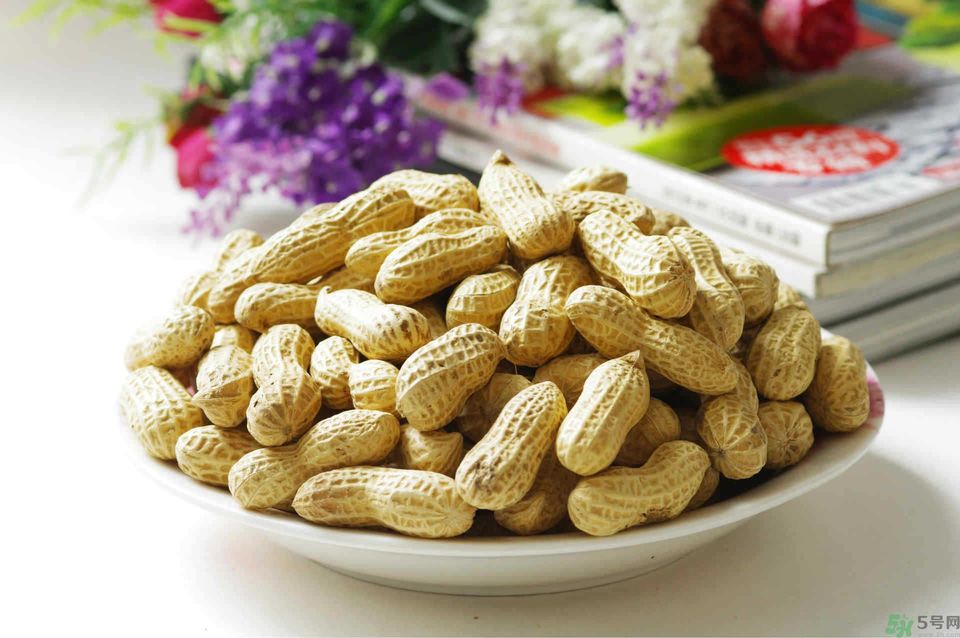 膽固醇高可以吃花生嗎？膽固醇高可以喝牛奶嗎？