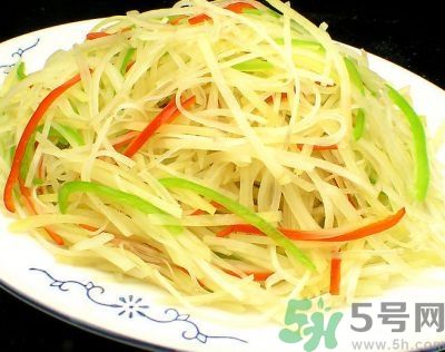 土豆絲和土豆片哪個(gè)更好吃？土豆片可以炒什么？