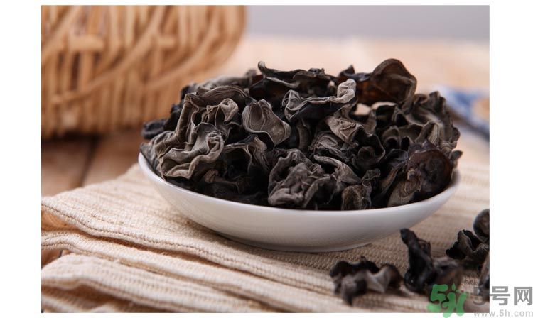 多吃黑木耳有什么好處？黑木耳可以排毒嗎？