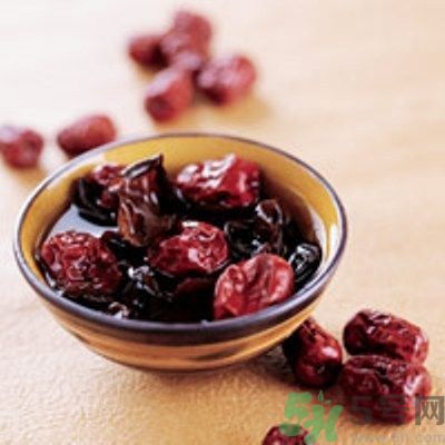 黑木耳可以治便秘嗎？黑木耳有什么食療的方法？