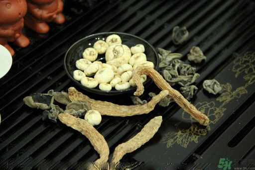 胃潰瘍吃什么藥？調(diào)理胃潰瘍的藥有哪些？