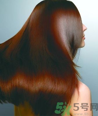 頭發(fā)干枯是為什么？頭發(fā)干枯的原因？