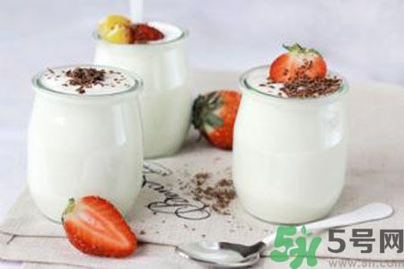 痛風(fēng)可以喝酸奶嗎？痛風(fēng)喝酸奶好嗎？