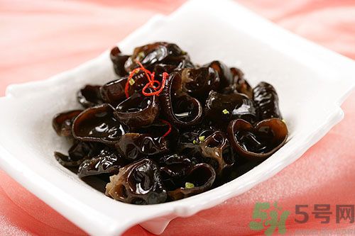 萵筍可以和木耳一起炒嗎？萵筍和木耳一起炒好嗎？