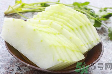 冬瓜可以去眼袋嗎？冬瓜怎么去眼袋？