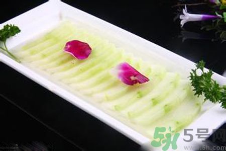 冬瓜可以去眼袋嗎？冬瓜怎么去眼袋？