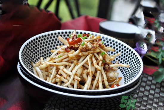 魚腥草可以燉雞湯嗎？魚腥草燉雞湯好不好？