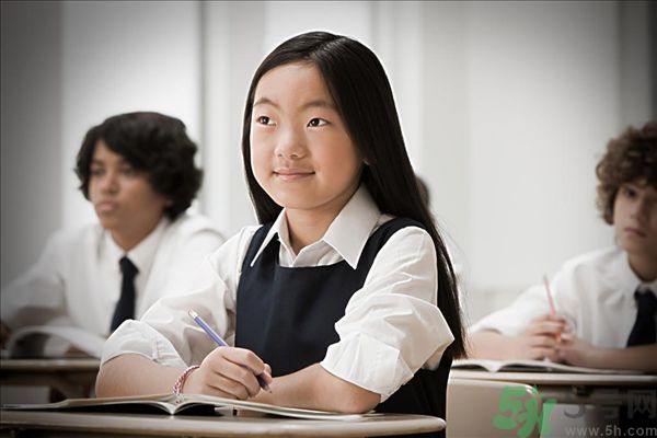高中生上課容易走神怎么辦？高中生上課如何提高注意力？