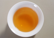早上起床喝白開(kāi)水好嗎？喝白開(kāi)水好還是茶水好？