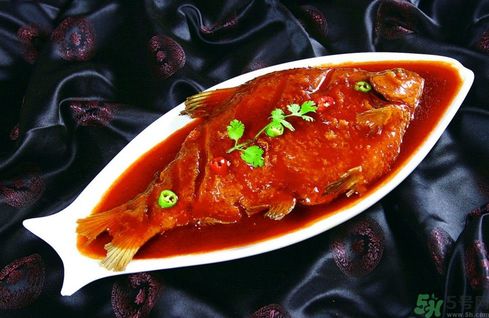 武昌魚是鳊魚嗎？武昌魚和鳊魚區(qū)別哪個好吃？