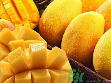 芒果皮發(fā)黑還可以吃嗎？芒果長(zhǎng)黑斑吃了會(huì)怎么樣？
