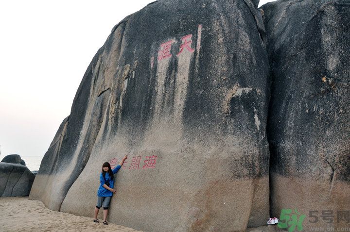 天涯海角附近有什么實(shí)惠吃海鮮的餐廳？天涯海角吃海鮮可以去那里？