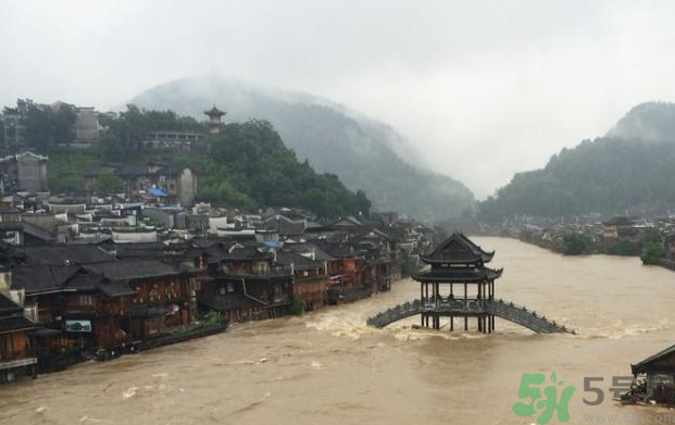 湖南為什么出現(xiàn)暴雨？湖南暴雨受災(zāi)嚴(yán)重情況？