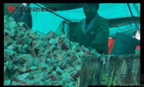 黃燜雞米飯被曝用僵尸肉是怎么回事？什么是僵尸肉？