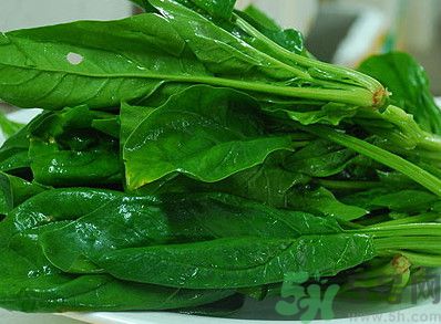 菠菜和豆腐能一起吃嗎？菠菜和豆腐一起吃會得腎結(jié)石嗎？