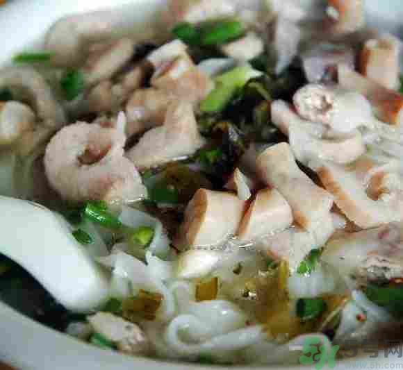 早餐吃面還是包子比較好？早餐吃包子和面健康嗎？