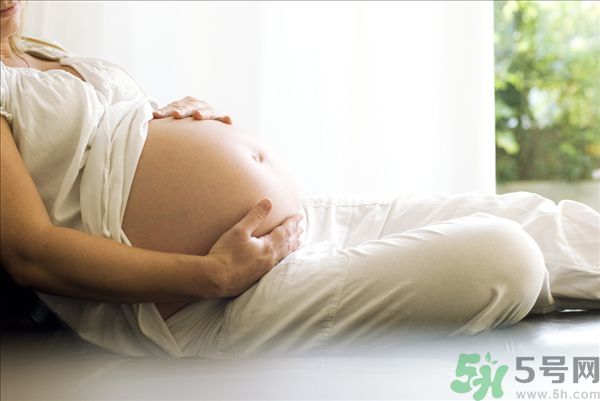 剖腹產(chǎn)和順產(chǎn)那種比較好？二者有什么不同？