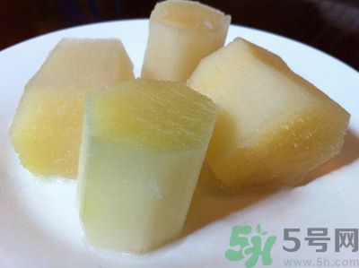 甘蔗中間發(fā)黑可以吃嗎？甘蔗中間發(fā)黑吃了好不好？