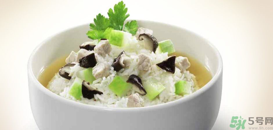 吃湯泡飯傷胃嗎？湯泡飯有什么危害？
