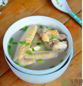 煲湯用什么鍋好？燉雞湯用什么鍋好呢？