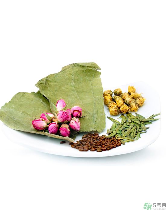 荷葉冬瓜減肥茶的做法是什么？喝荷葉冬瓜減肥茶有什么注意事項(xiàng)？