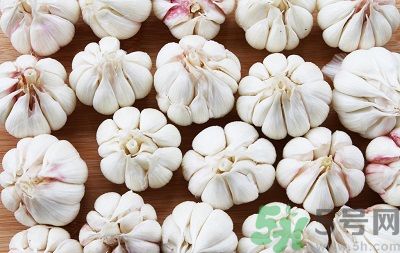 拉肚子能吃大蒜？腹瀉能吃大蒜嗎？